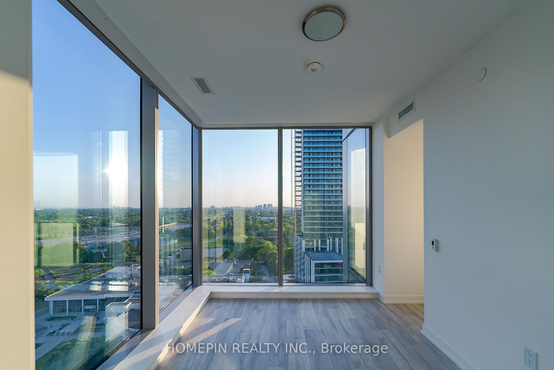 2 Bedrooms Condo at 7 Golden Lion, Toronto For sale