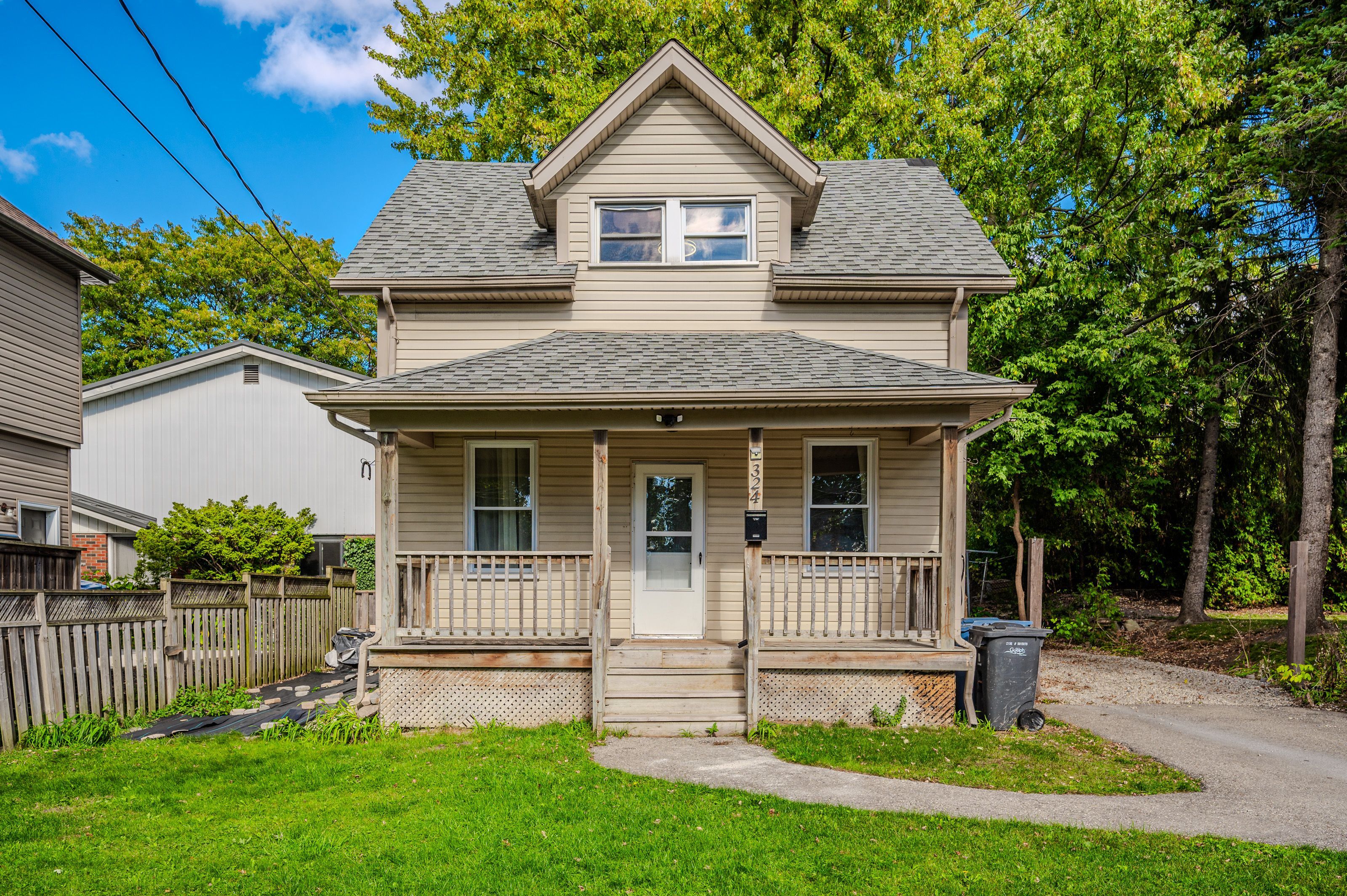 324 Edinburgh Road S
