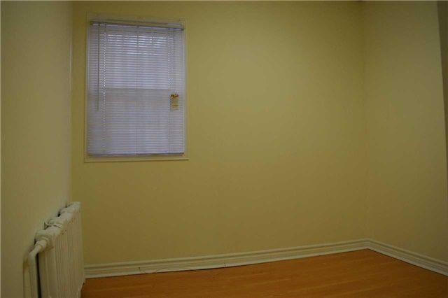 130 Kingston Road Unit# Main-R Toronto E02 Ontario M4L 1S7