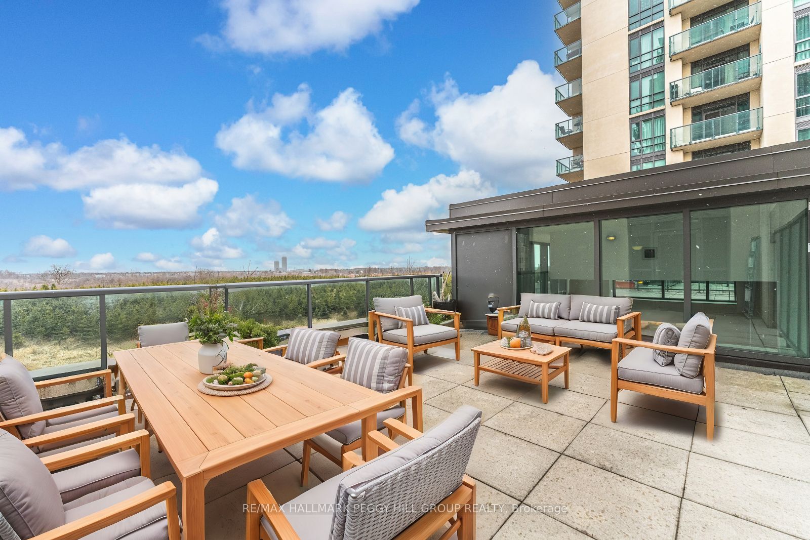 45 Yorkland Boulevard, #206