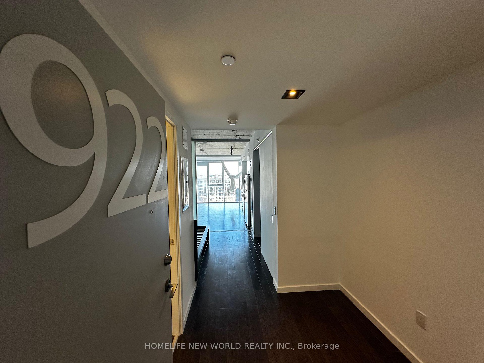 1 Bedroom Condo at 32 Trolley,  Toronto For sale