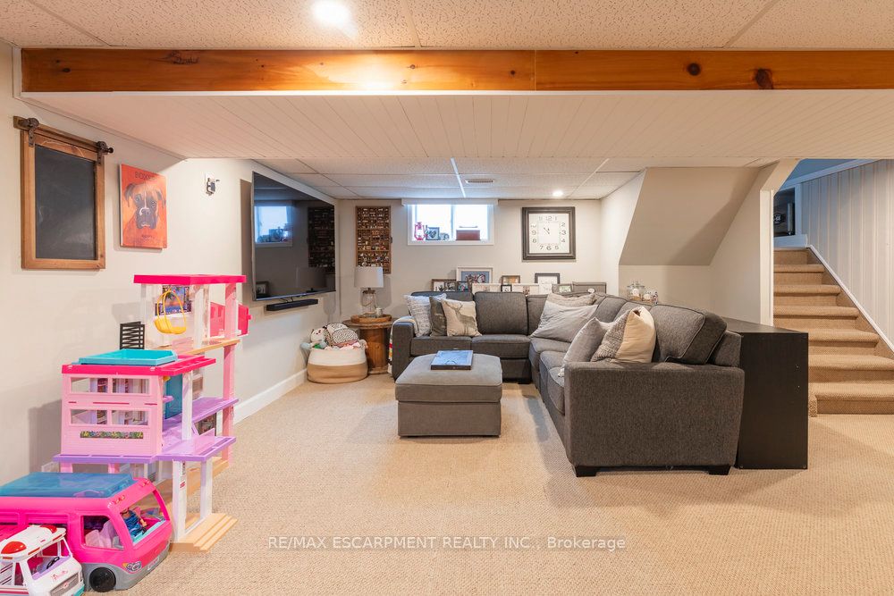 5 Bettina Avenue