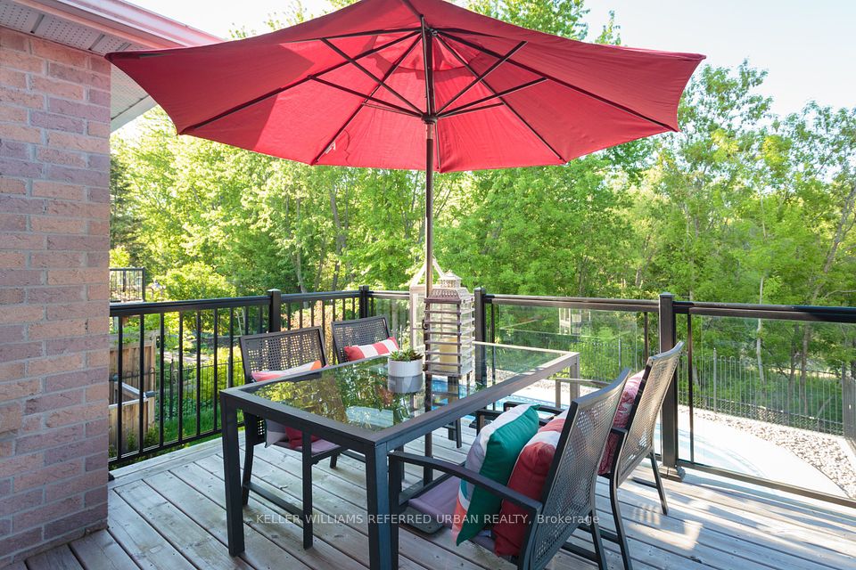 88 Timpson Drive, Aurora, ON L4G 5N4