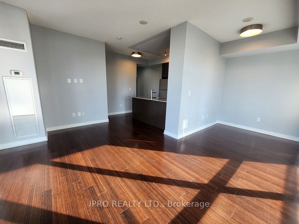 #711 - 365 Prince of wales Drive, Mississauga, ON L5B 0G6