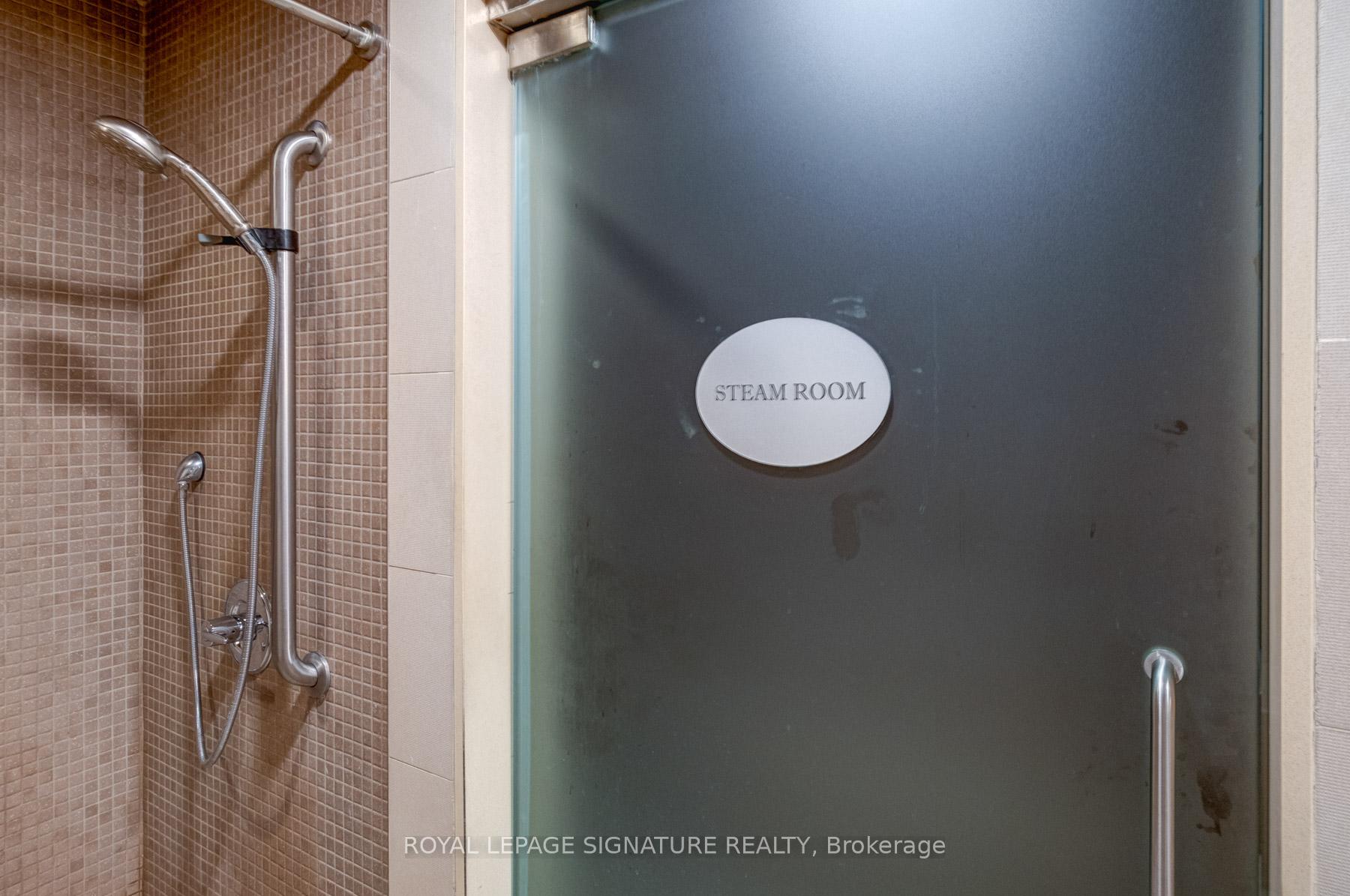 2 Bedrooms Condo at 28 Linden, Toronto For sale