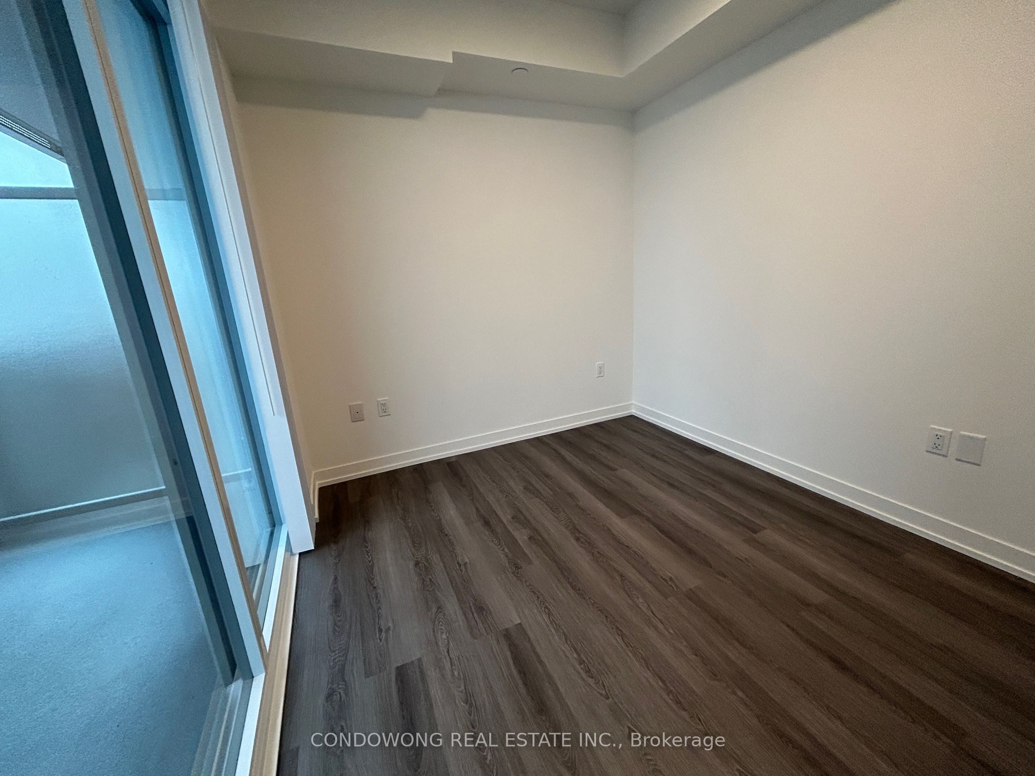 #2107 - 138 Downes Street, Toronto, ON M5E 0E4