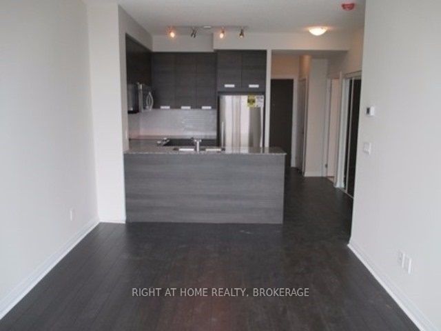 75 Eglinton Ave W Avenue, #1705