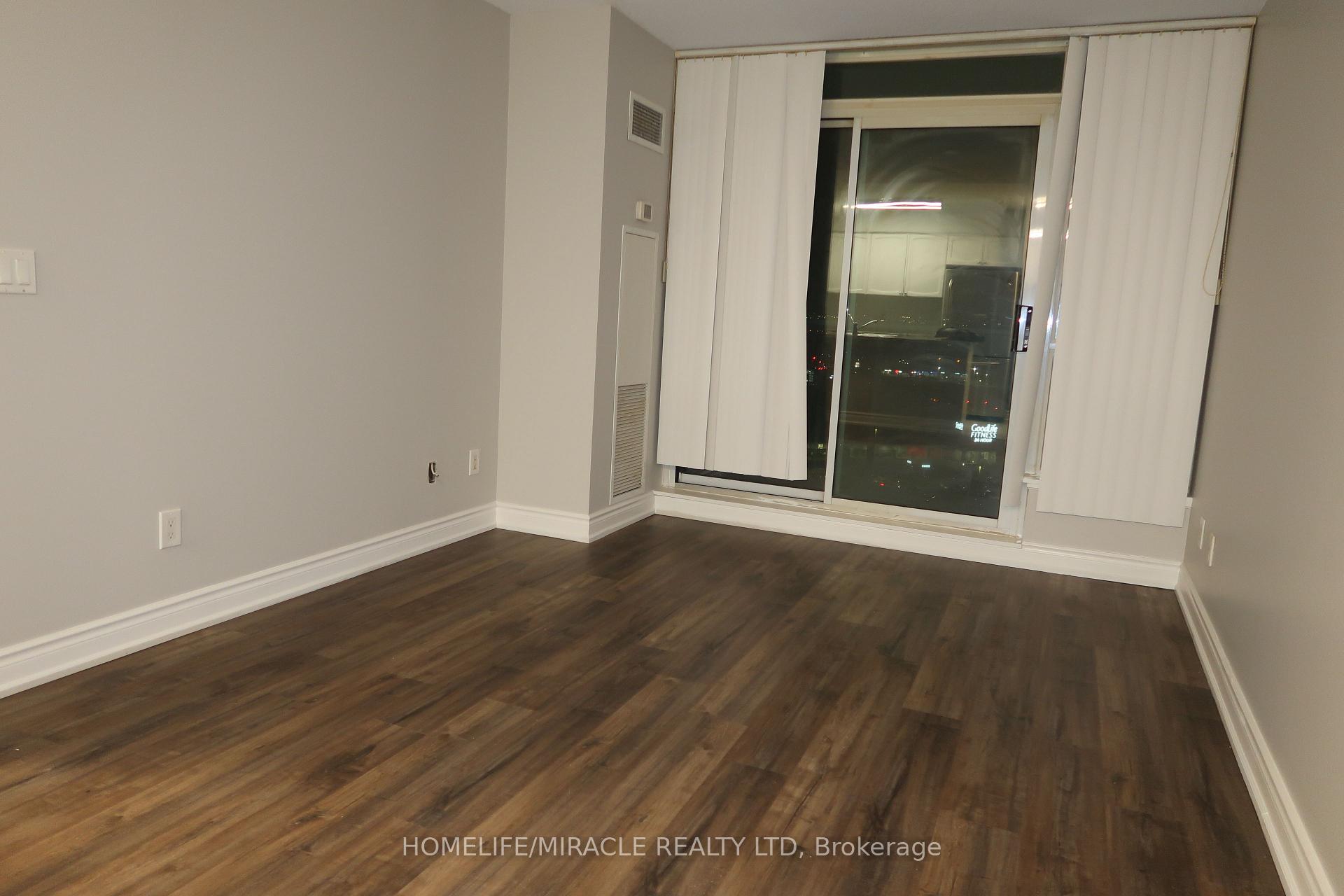 1 Bedroom Condo at 4889 Kimbermount,  Mississauga For sale