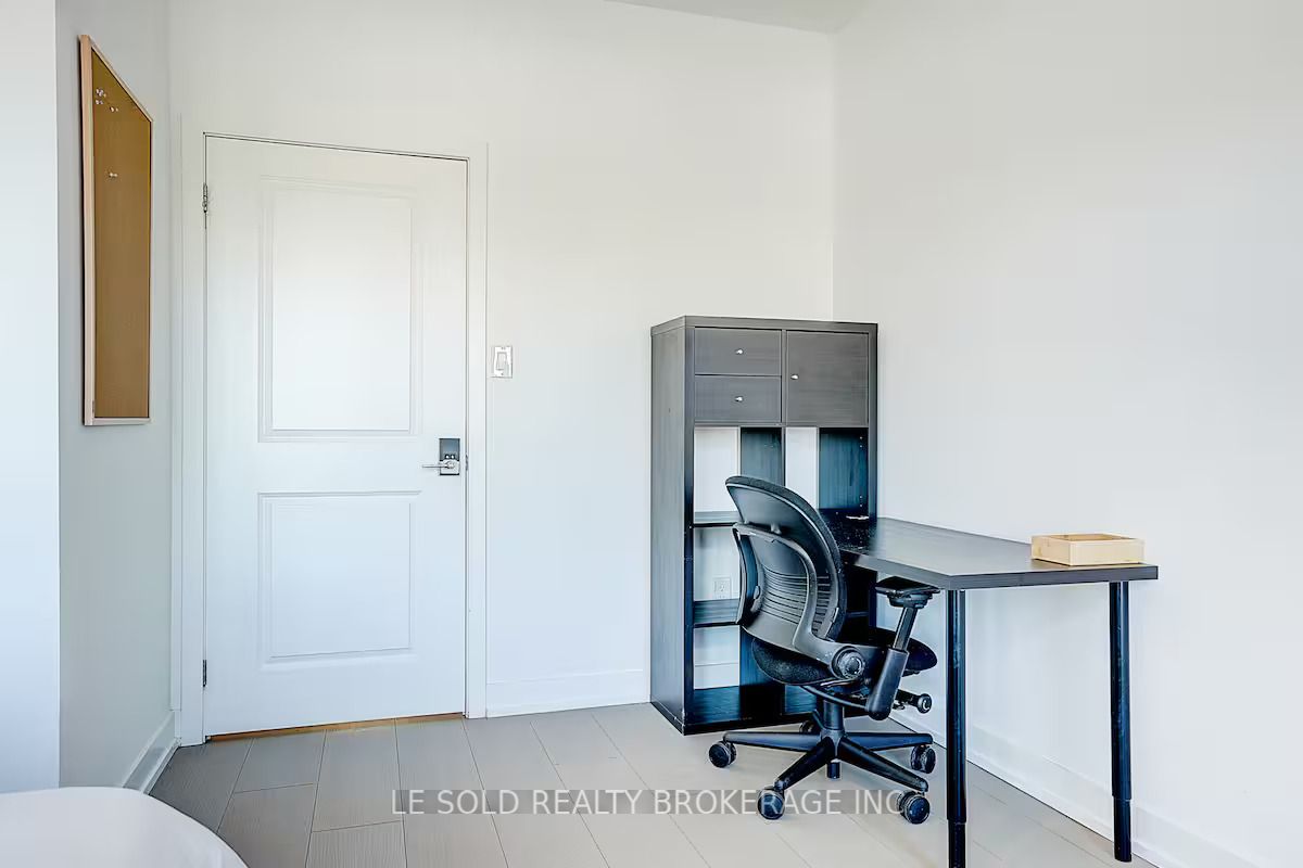89 Frederick Tisdale Drive, #2nd Floor Room #2W