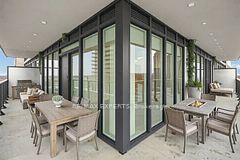 9000 Jane Street 902
