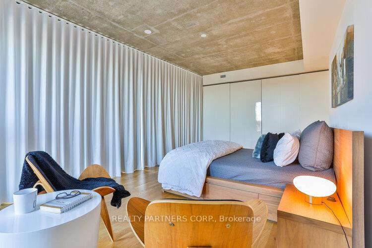 3 Bedrooms Condo at 8 Dovercourt,  Toronto For sale