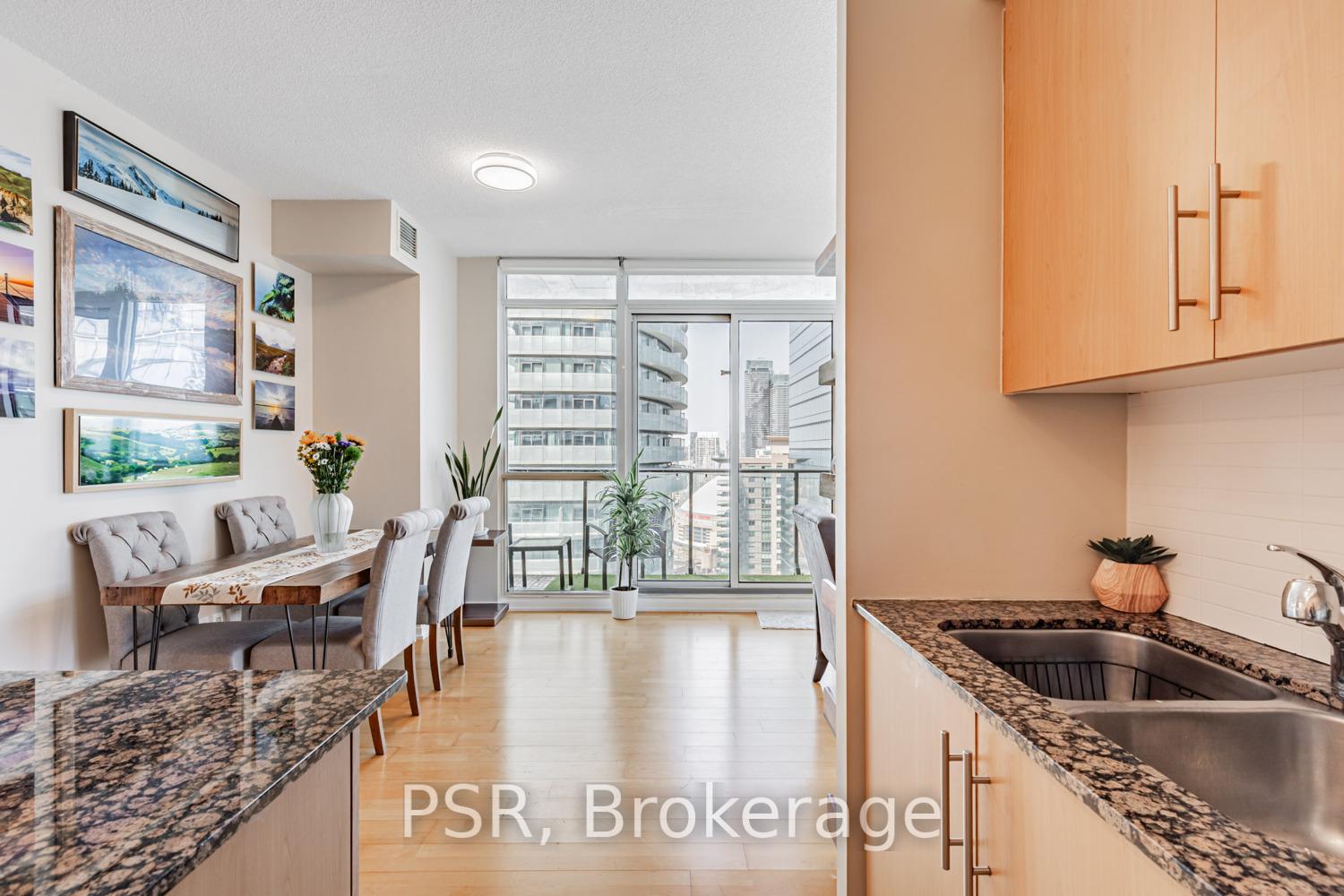 3 Bedrooms Condo at 55 Bremner, Toronto For sale