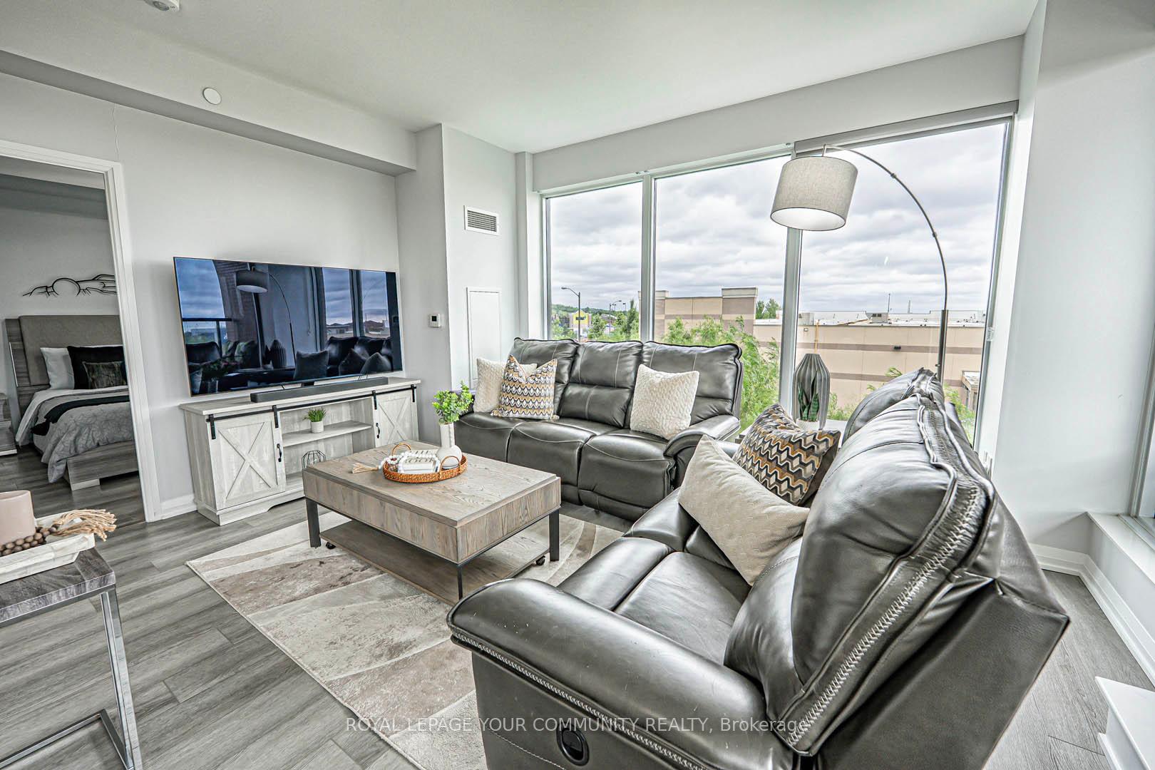 3 Bedrooms Condo at 99 EAGLE ROCK, Vaughan For sale