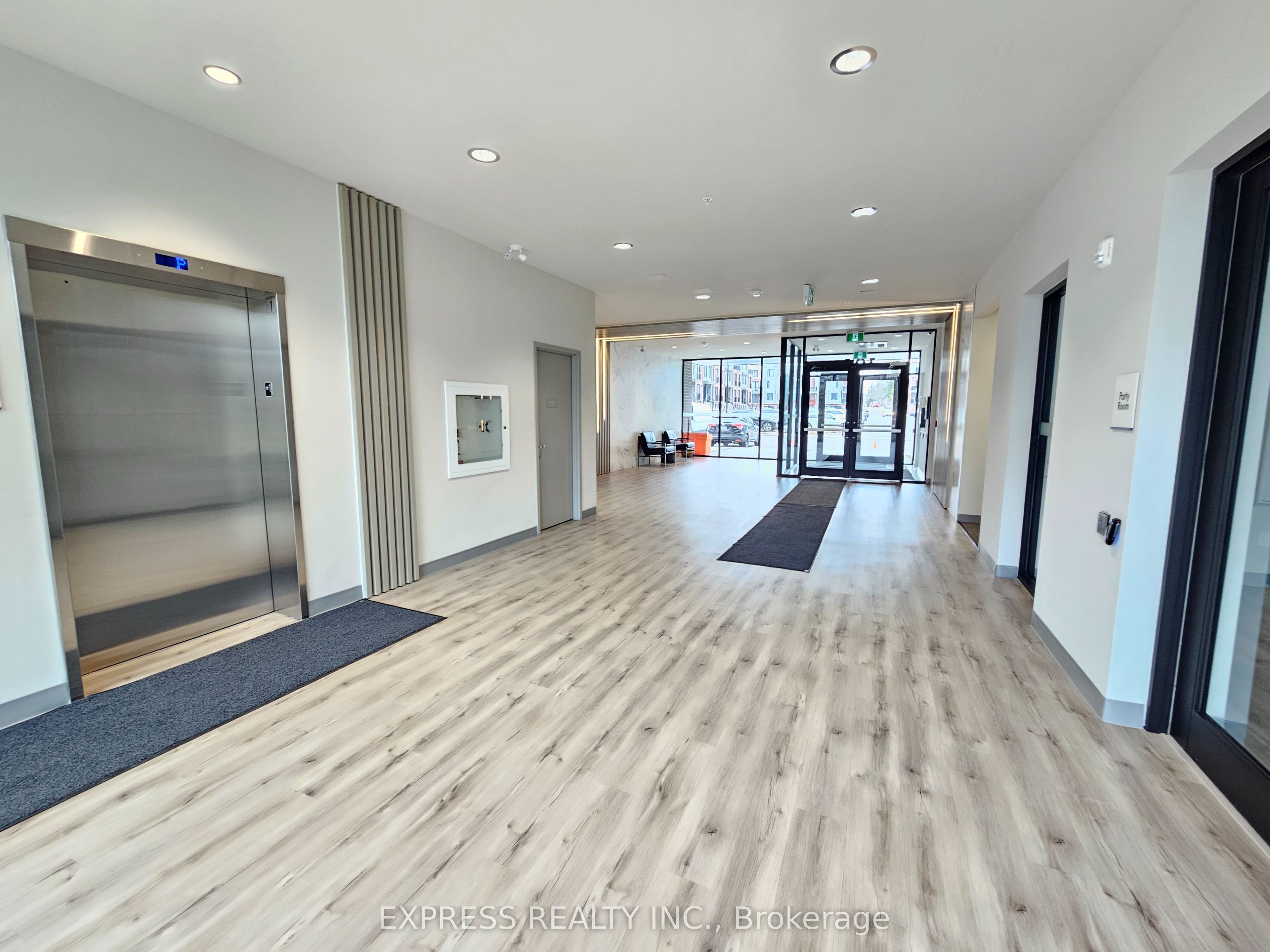 103 Roger Street, #301