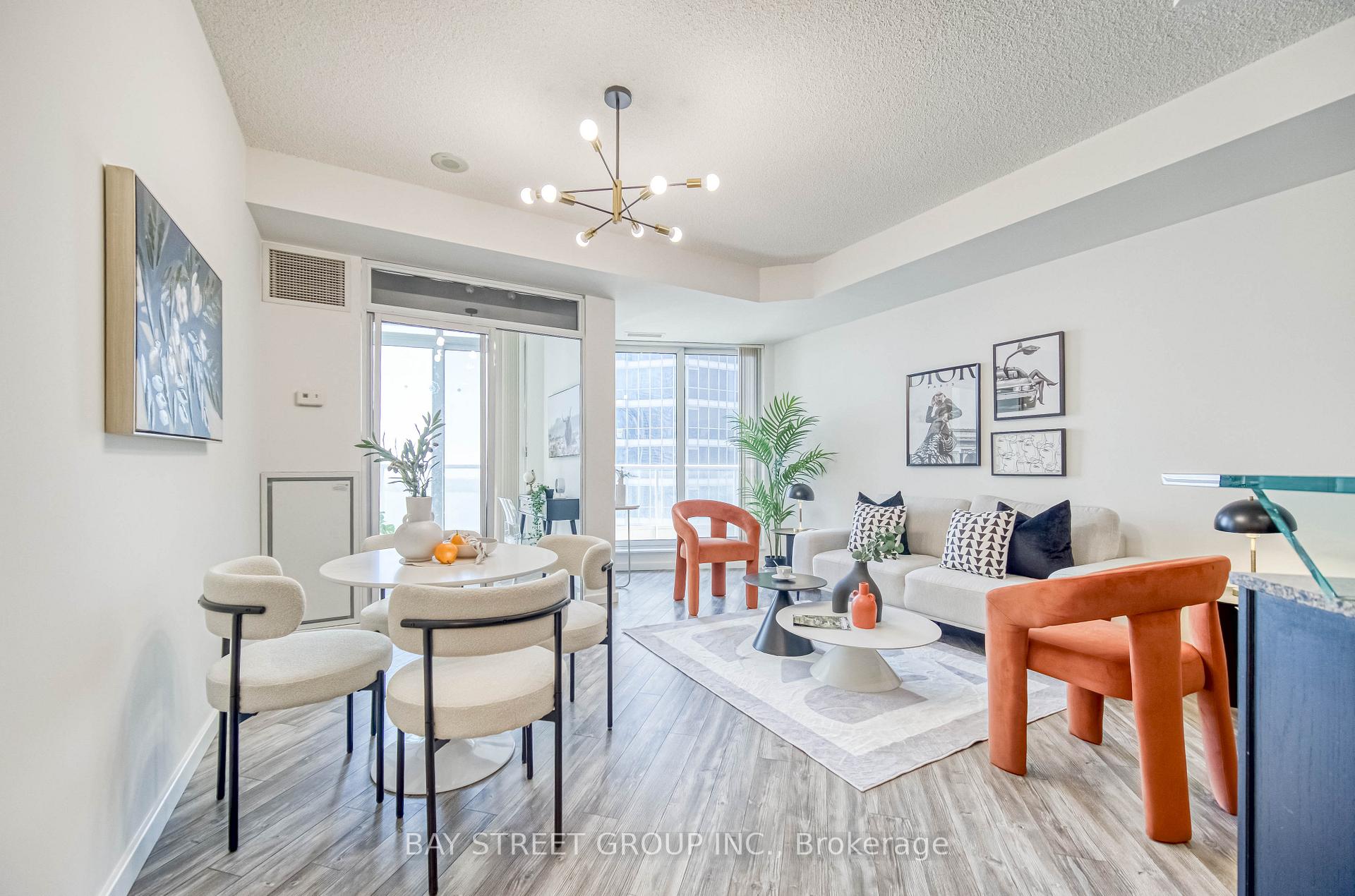 1 Bedroom Condo at 8 York, Toronto For sale