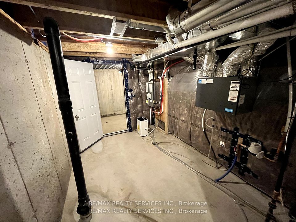 https://trreb-image.ampre.ca/eCaJQ_crA9Uw2zzexN7pKLj3N-hTBl6KveCRbm0NW9I/rs:fit:960:960/wm:.5:so:0:50:.4/wmsh:10/wmt:PHNwYW4gZm9yZWdyb3VuZD0nd2hpdGUnIGZvbnQ9JzY4Jz5SRS9NQVggUkVBTFRZIFNFUlZJQ0VTIElOQy4sIEJyb2tlcmFnZTwvc3Bhbj4/L3RycmViL2xpc3RpbmdzLzQxLzIyLzcxLzk1L3AvZDg5NWZlMWMtN2E2OC00MmM3LWE3MGMtYjk1M2U4MzM2OWU2LmpwZw.jpg