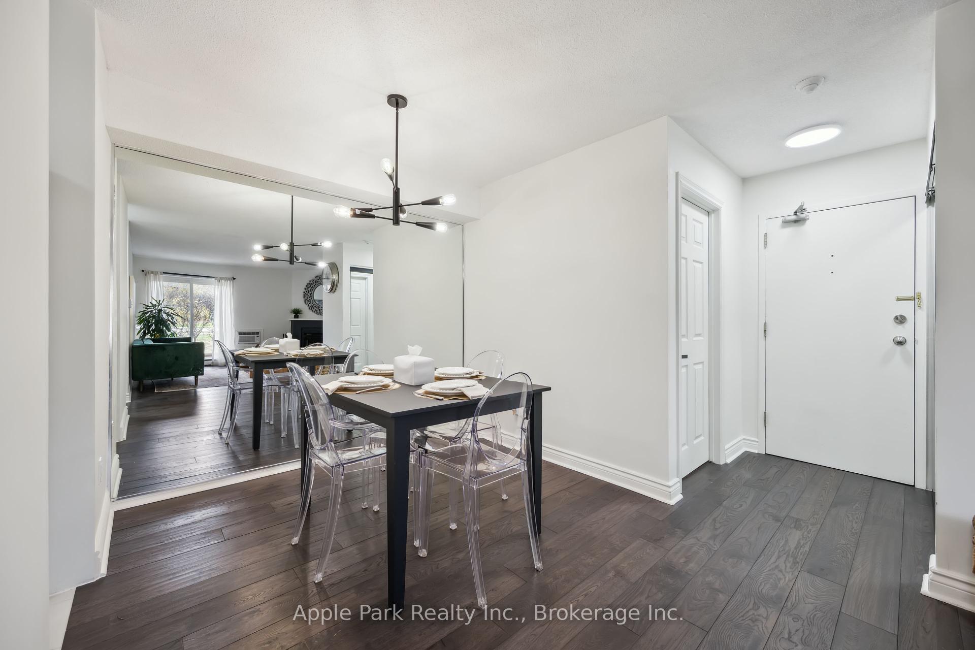 2 Bedrooms Condo at 1450 Glen Abbey,  Oakville For sale