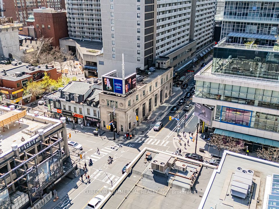 378 Yonge