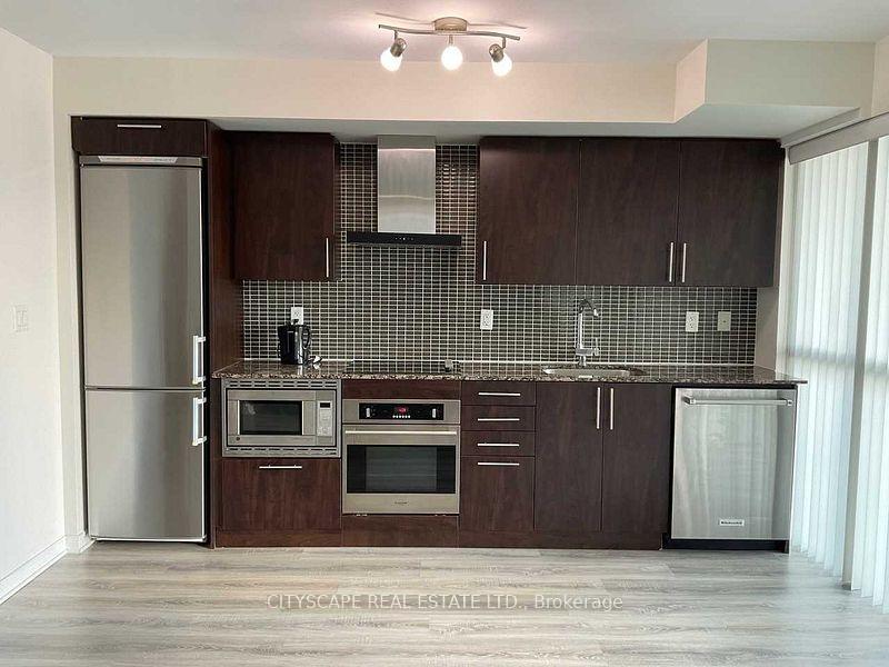 2 Bedrooms Condo at 352 Front,  Toronto For sale