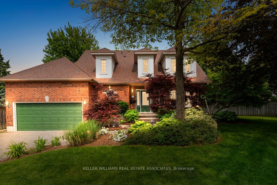 3856 Trelawny