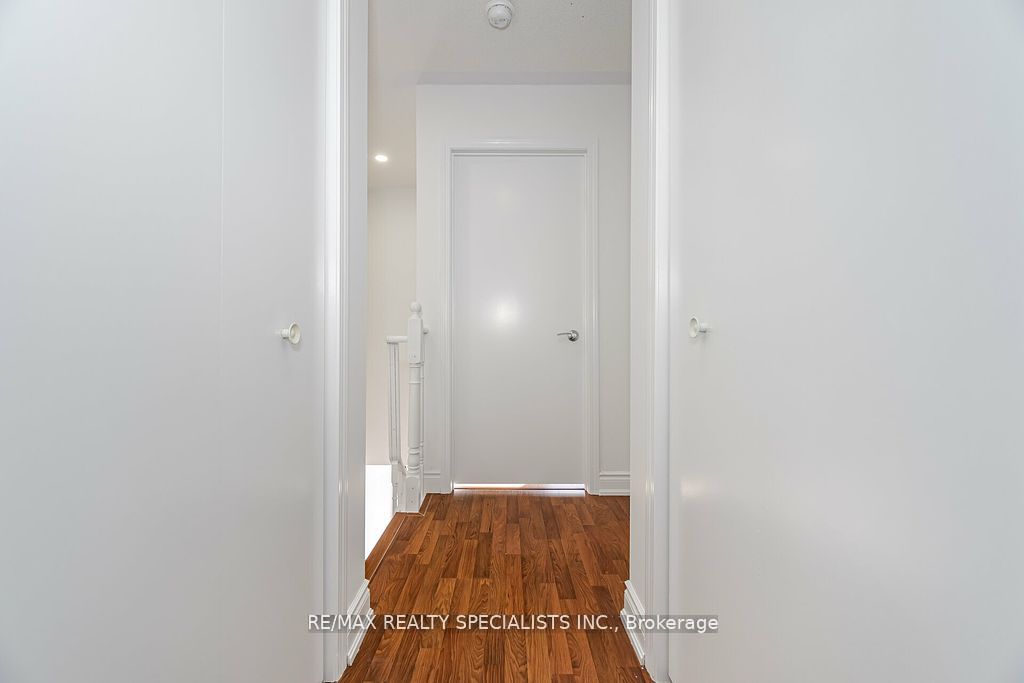 5 Richgrove Drive, #212