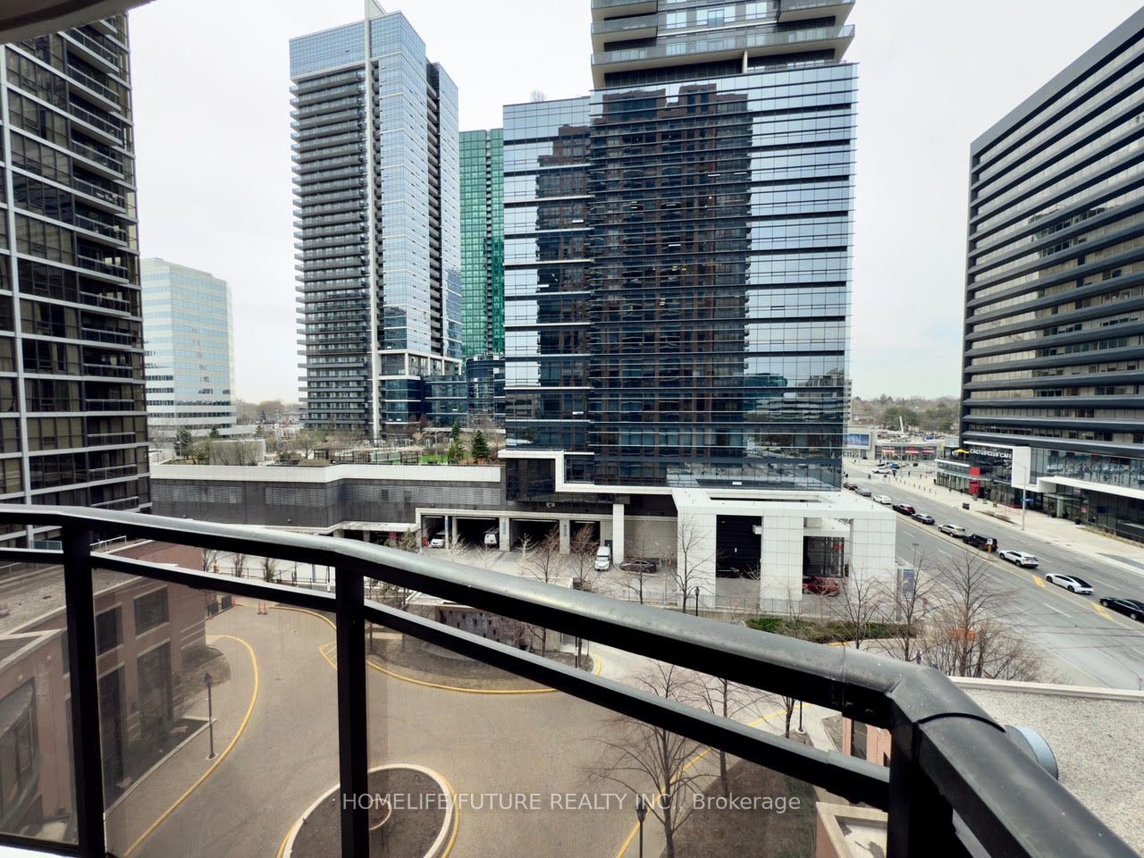 33 Sheppard Avenue E, #806