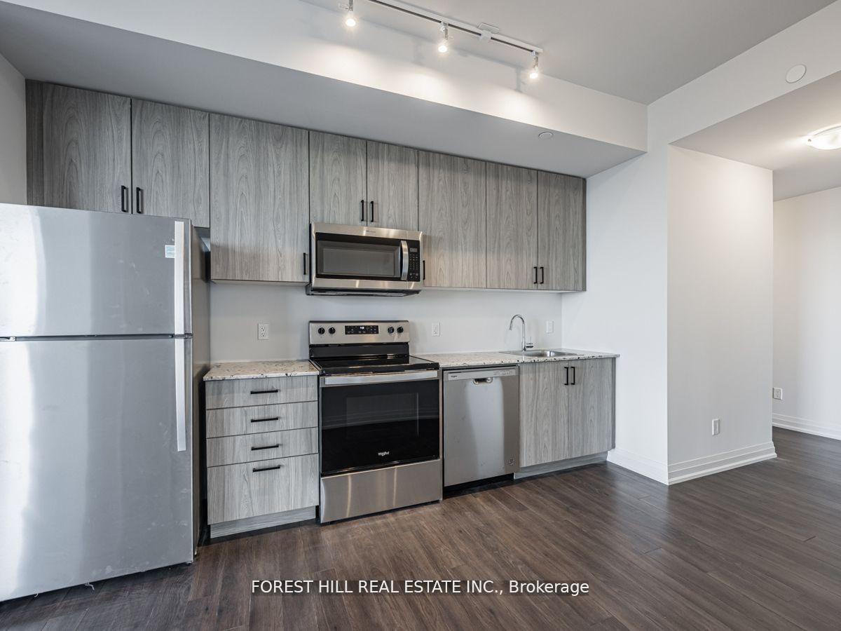 3 Bedrooms Condo at 10 Meadowglen, Toronto For sale