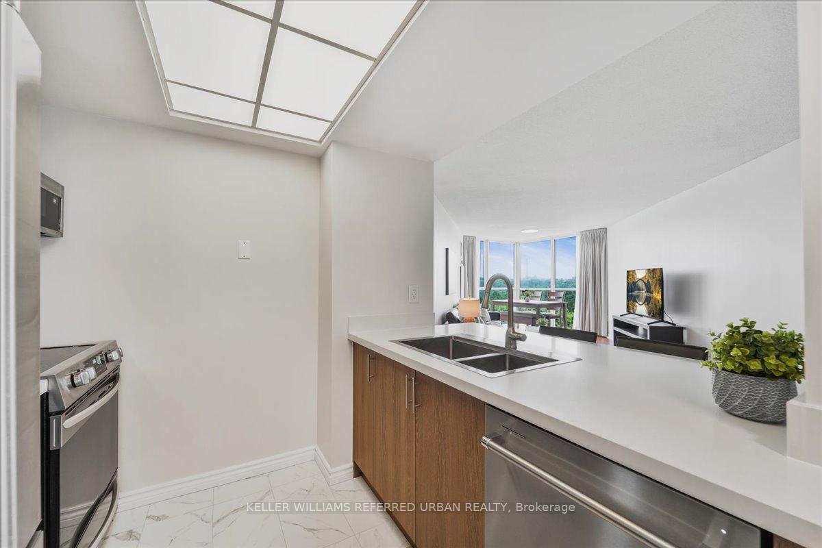 1 Bedroom Condo at 5 Concorde, Toronto For sale