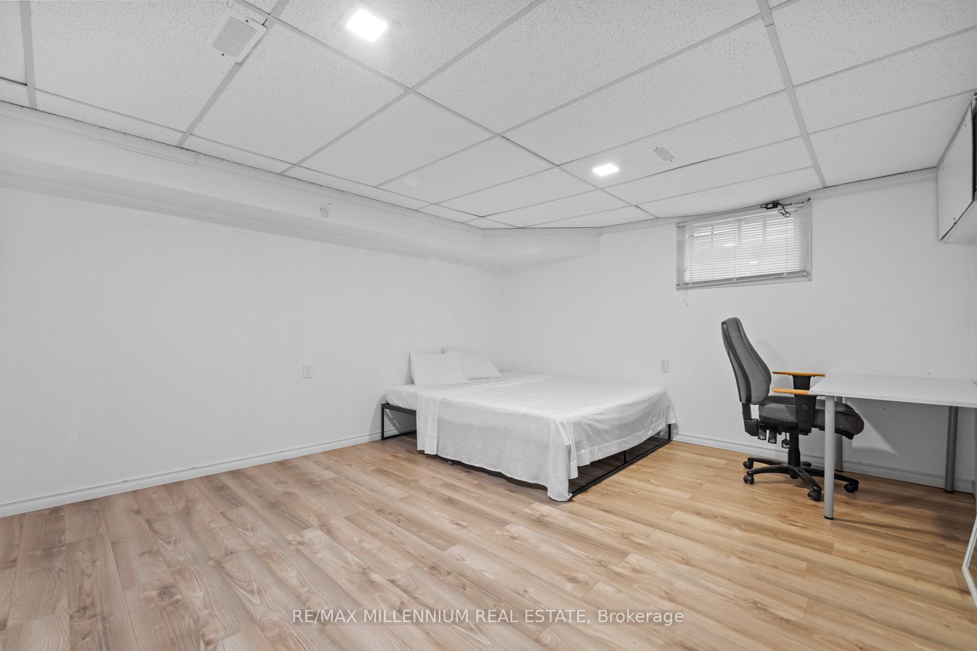 4 Bedrooms Condo at 3339 Council Ring, Mississauga For sale