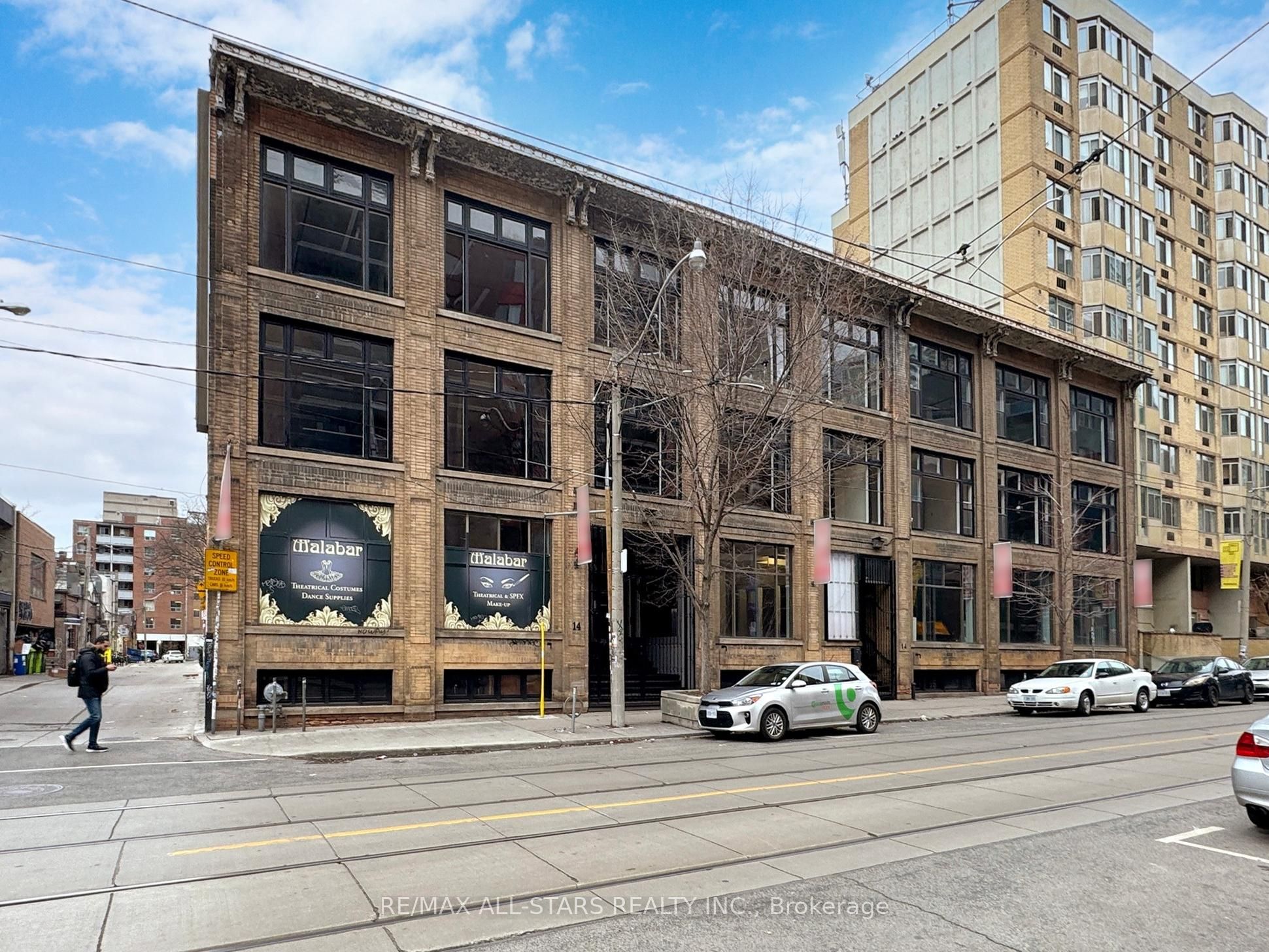 10 - 14 Mccaul Street, #B100