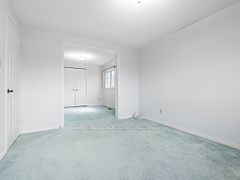 18 Finlayson Court W
