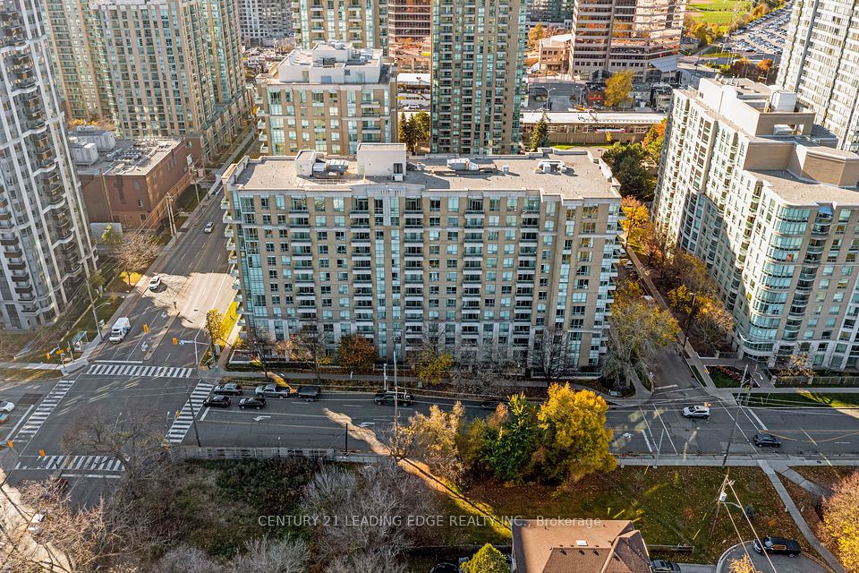 #105 - 39 Pemberton Avenue, Toronto, ON M2M 4L6
