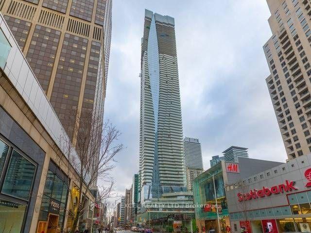3 Bedrooms Condo at 1 BLOOR,  Toronto For sale