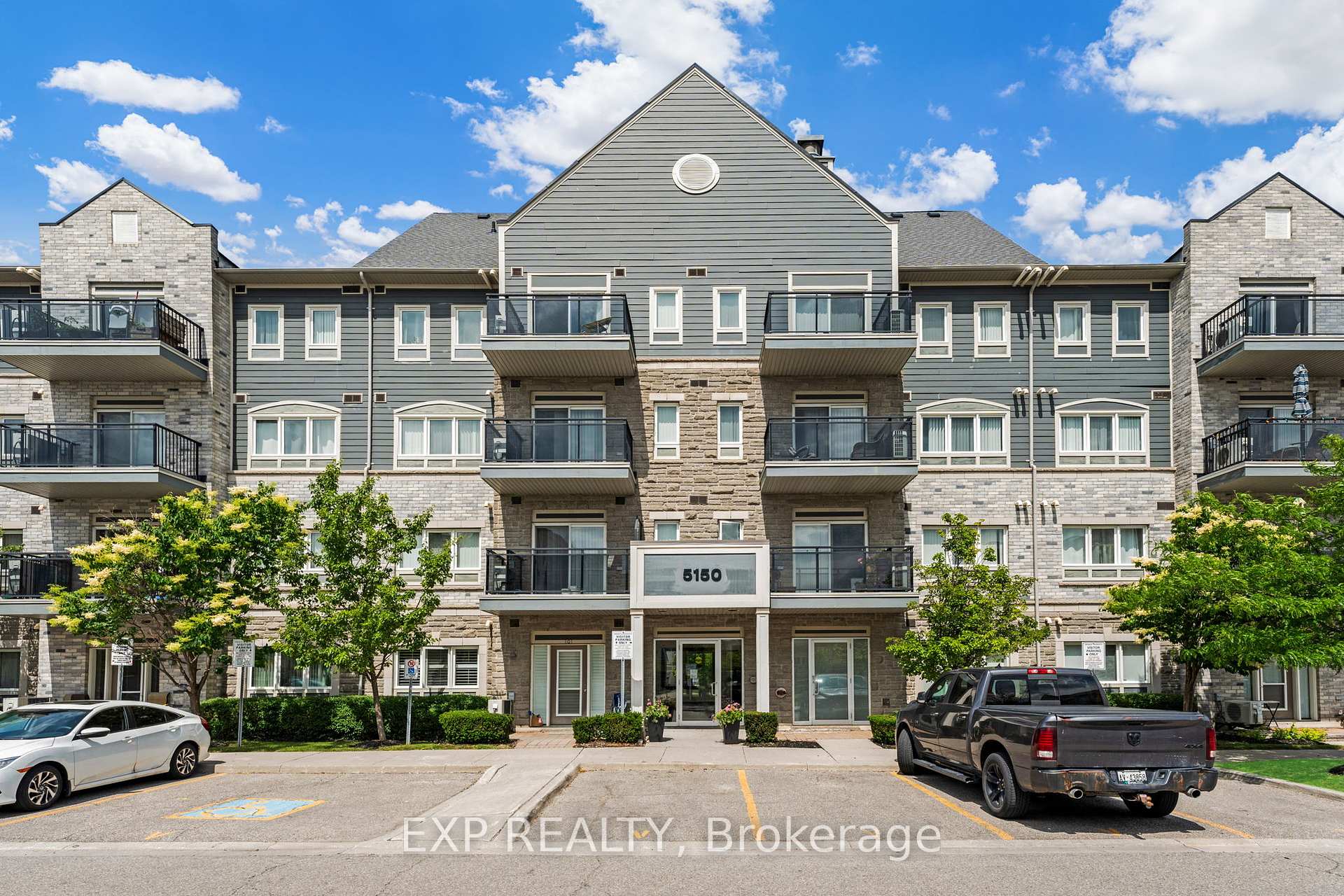 1 Bedroom Condo at 5150 Winston Churchill, Mississauga For sale