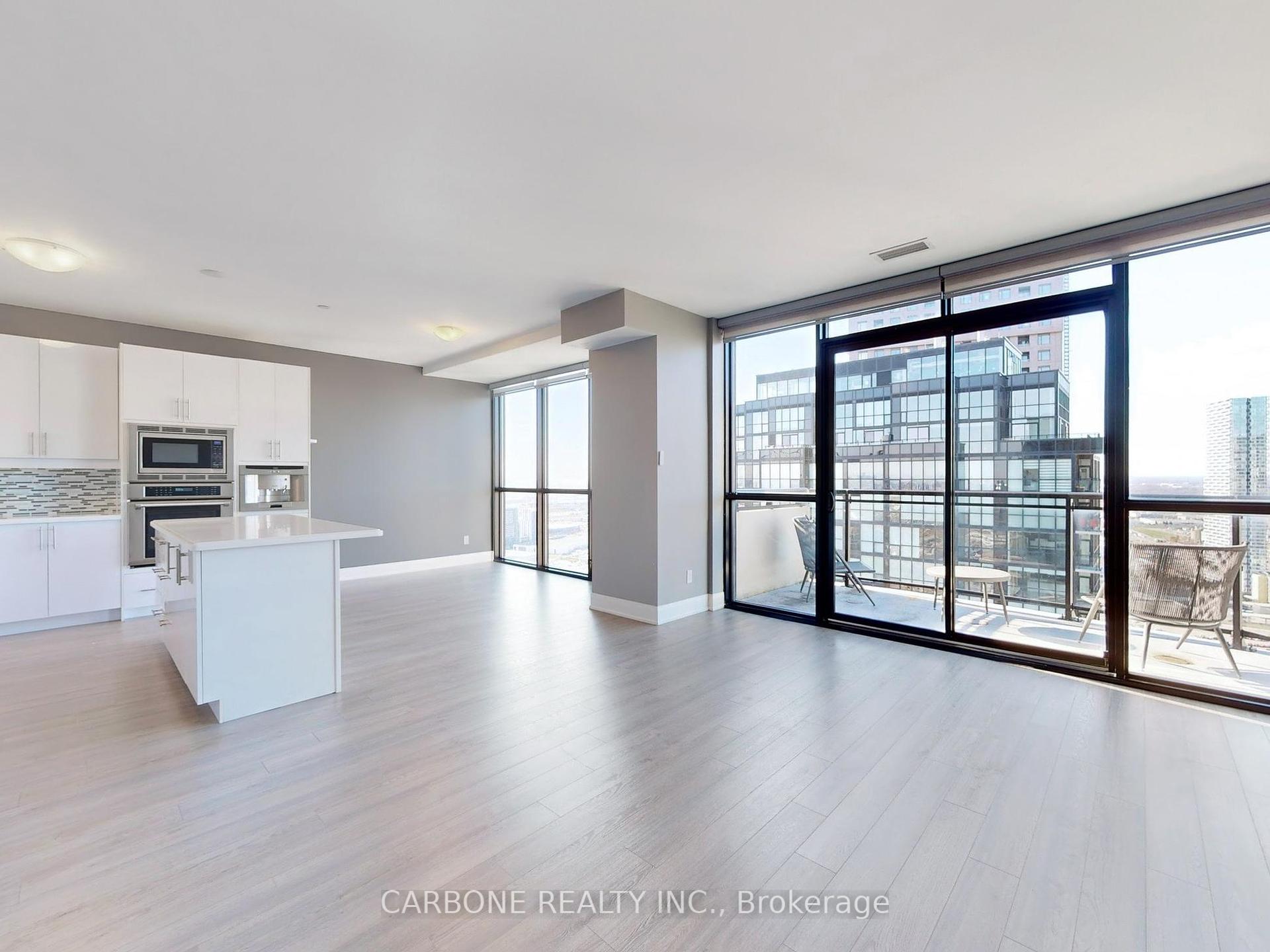 3 Bedrooms Condo at 2900 Hwy 7, Vaughan For sale