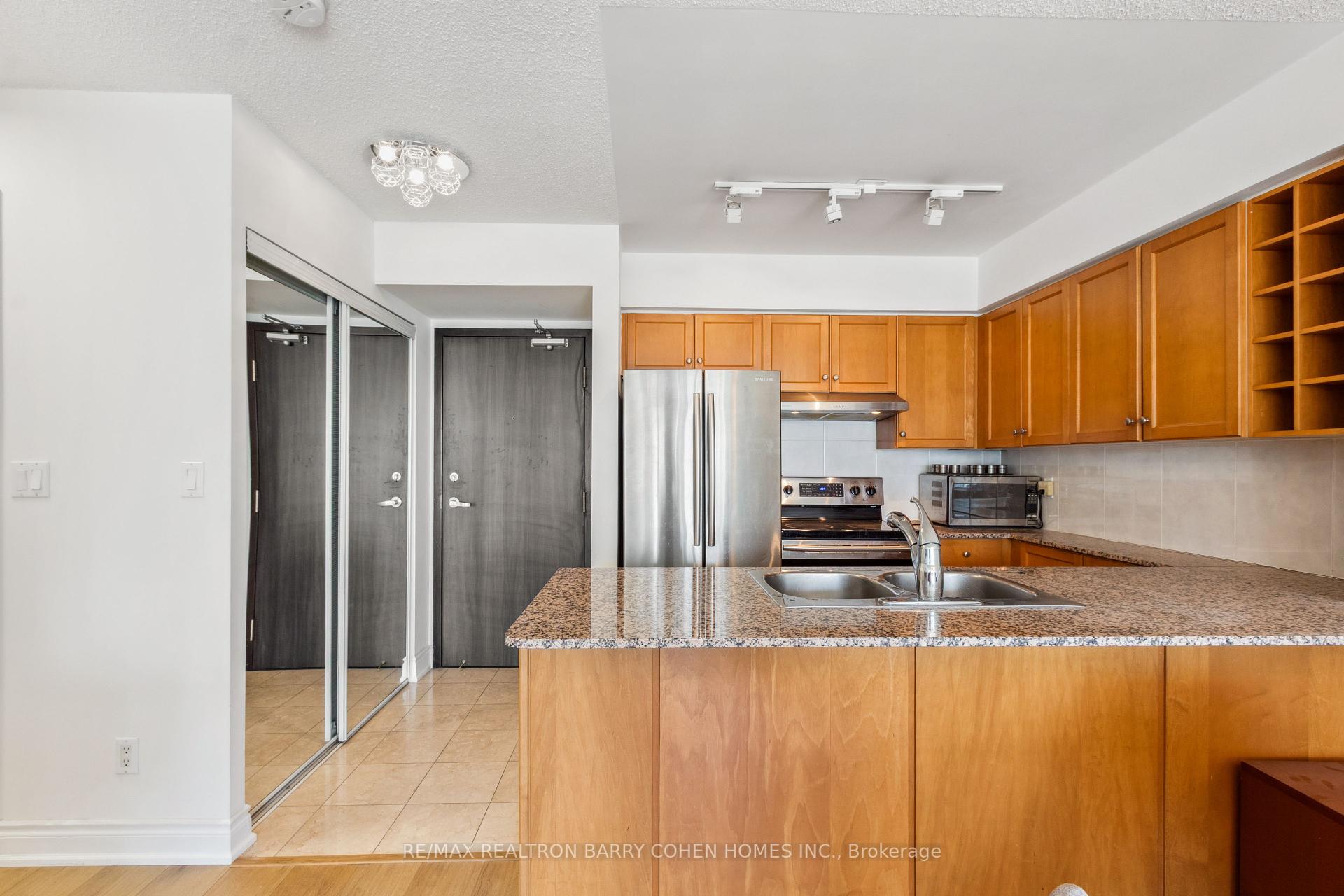 1 Bedroom Condo at 210 Victoria, Toronto For sale
