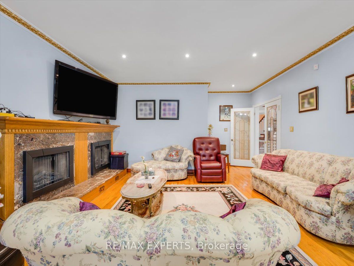 9 Cynthia Crescent