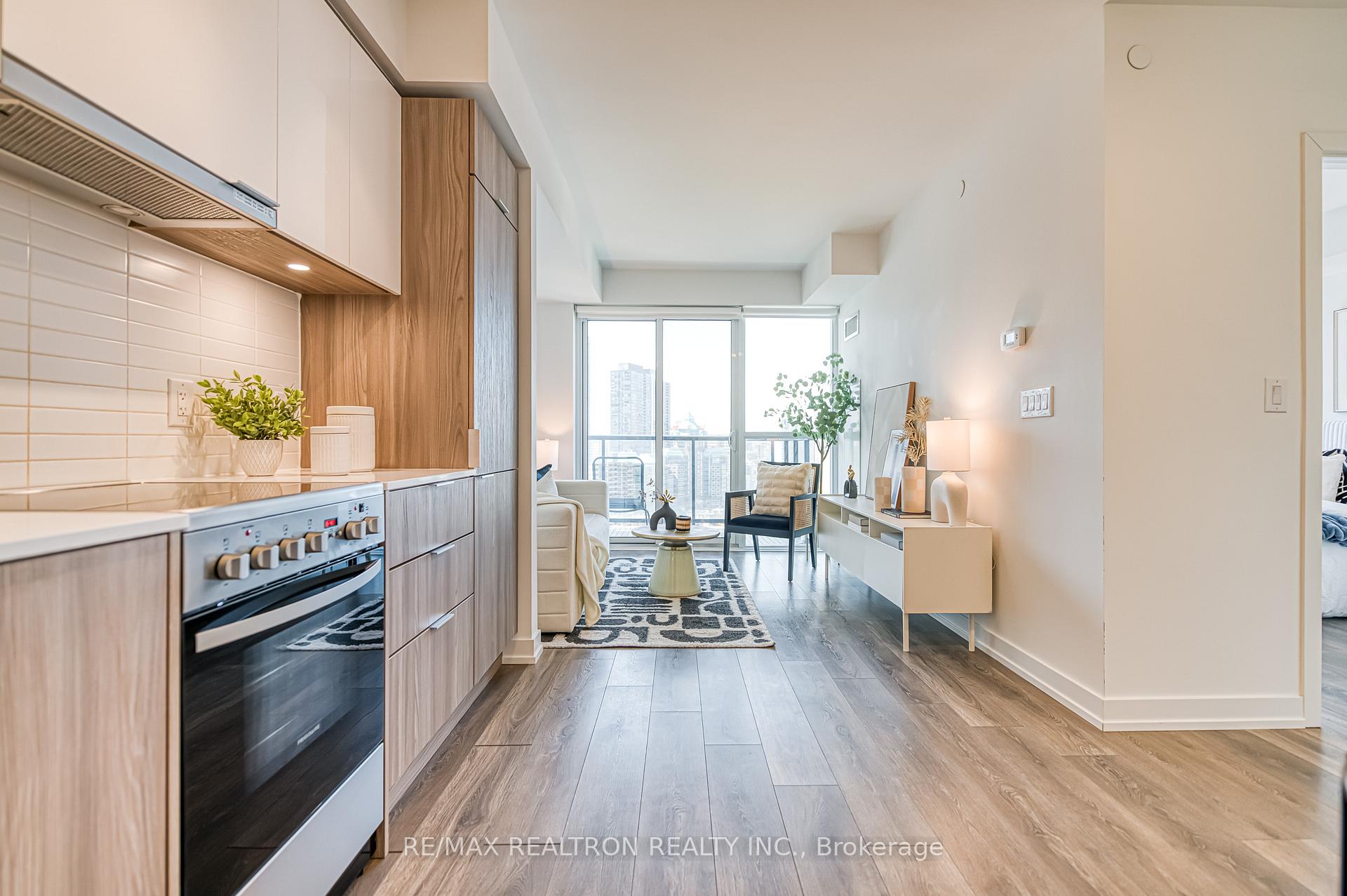 1 Bedroom Condo at 159 Wellesley,  Toronto For sale