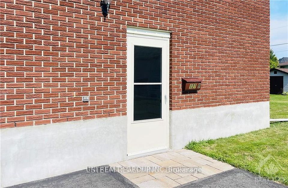 127B CENTENAIRE Street, Russell, ON K0A 1W0
