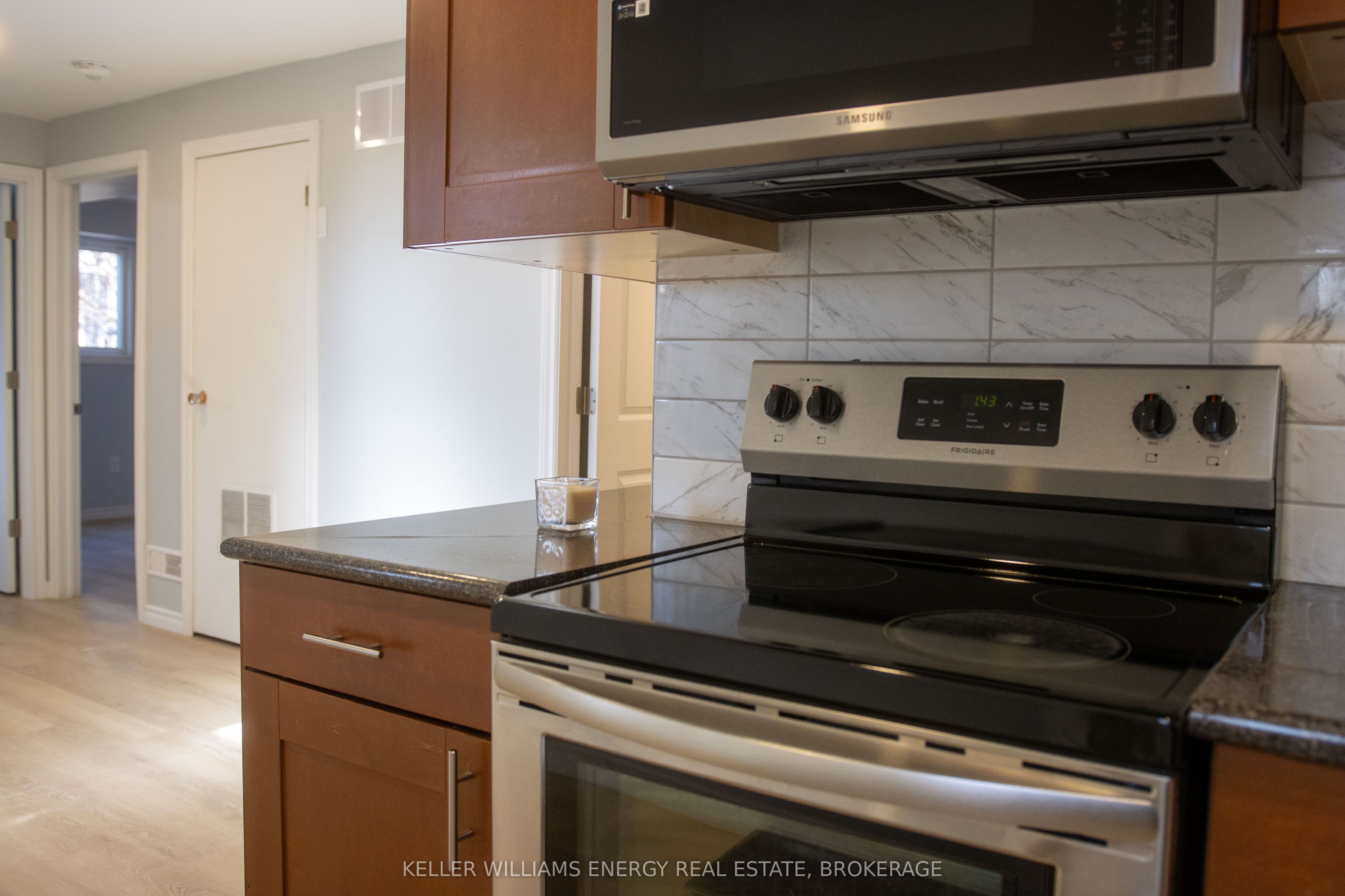 850 Bennett Court #Bsmt, Oshawa Pinecrest