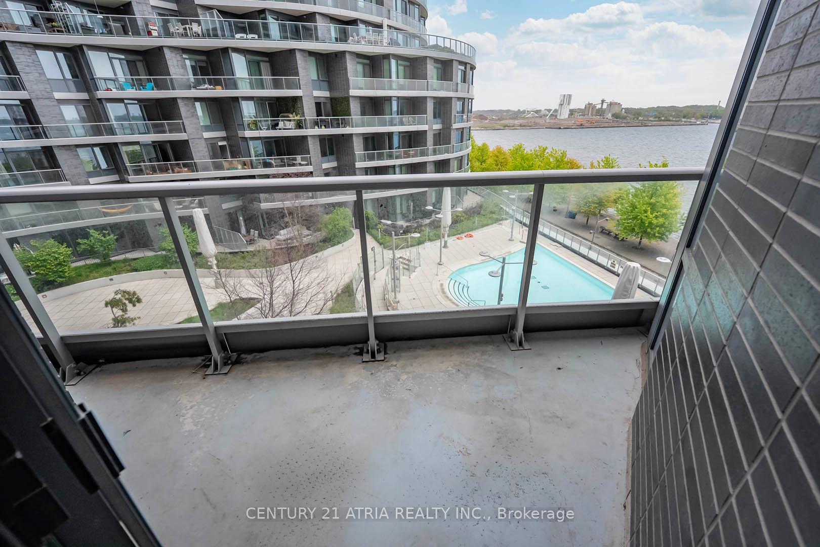2 Bedrooms Condo at 1 Edgewater, Toronto For sale