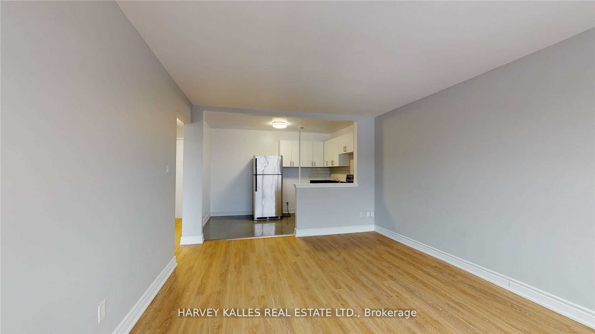 4 Greentree Court B7