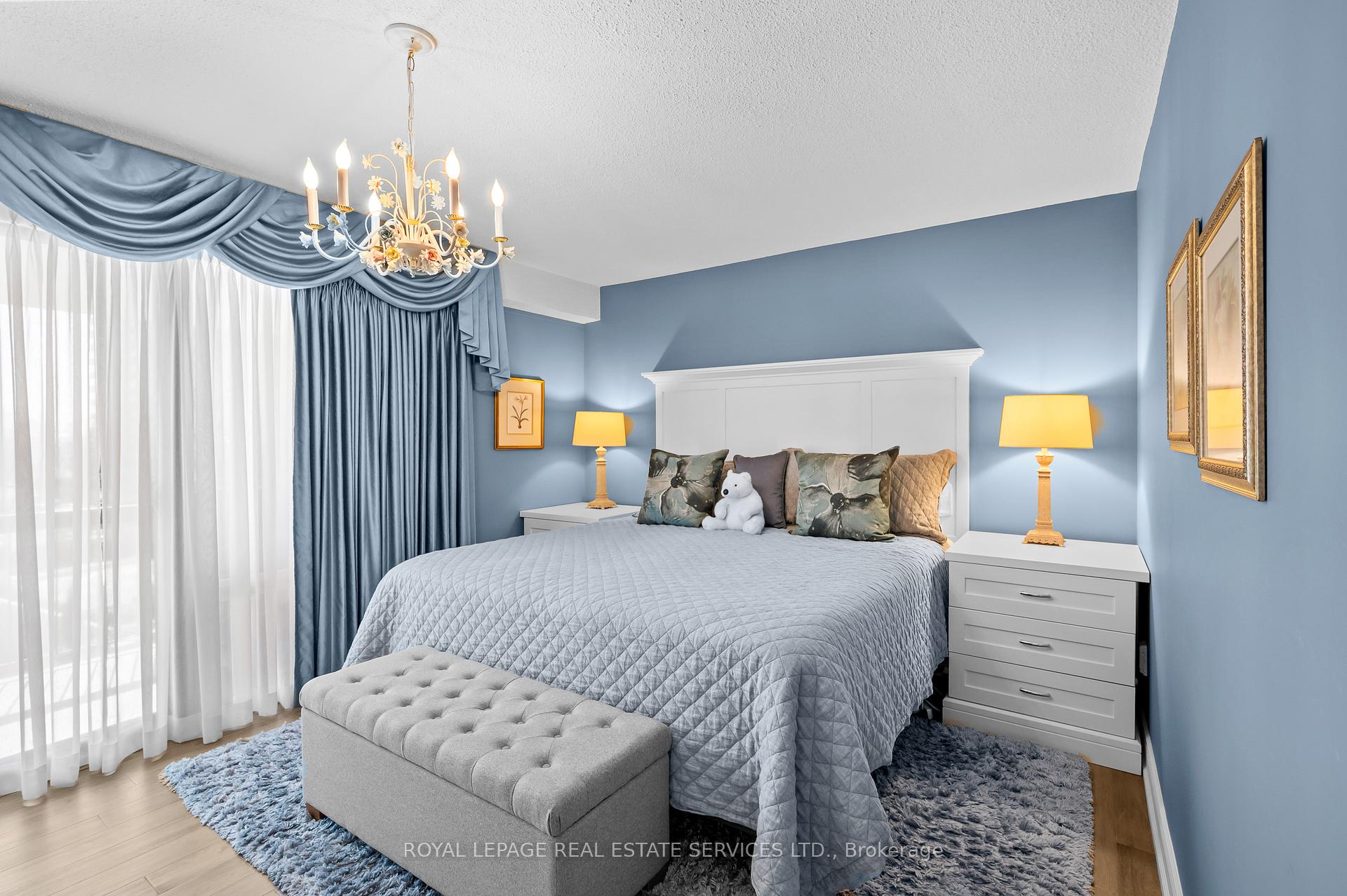 2 Bedrooms Condo at 2185 Marine,  Oakville For sale