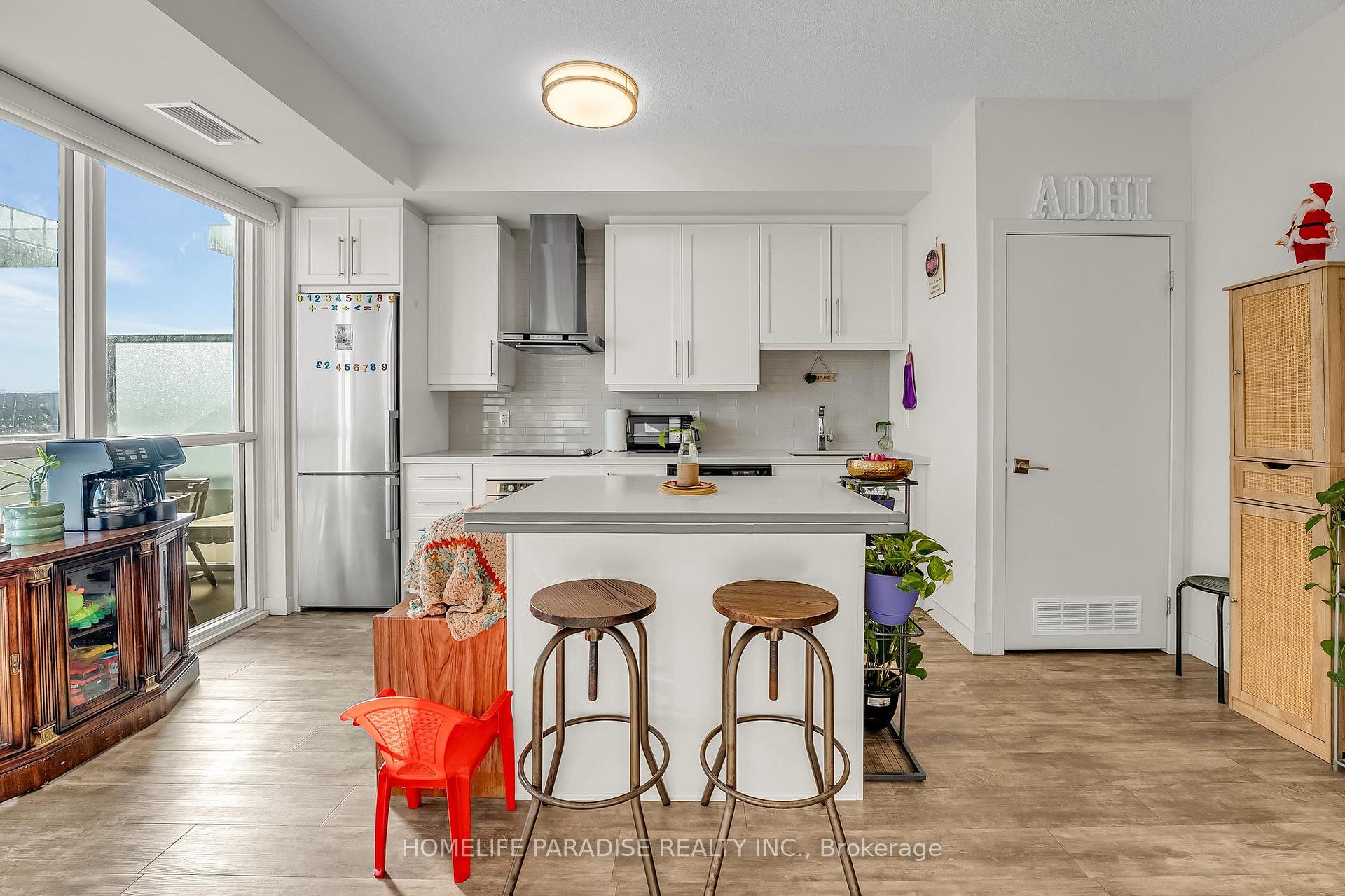 1 Bedroom Condo at 2087 Fairview,  Burlington For sale
