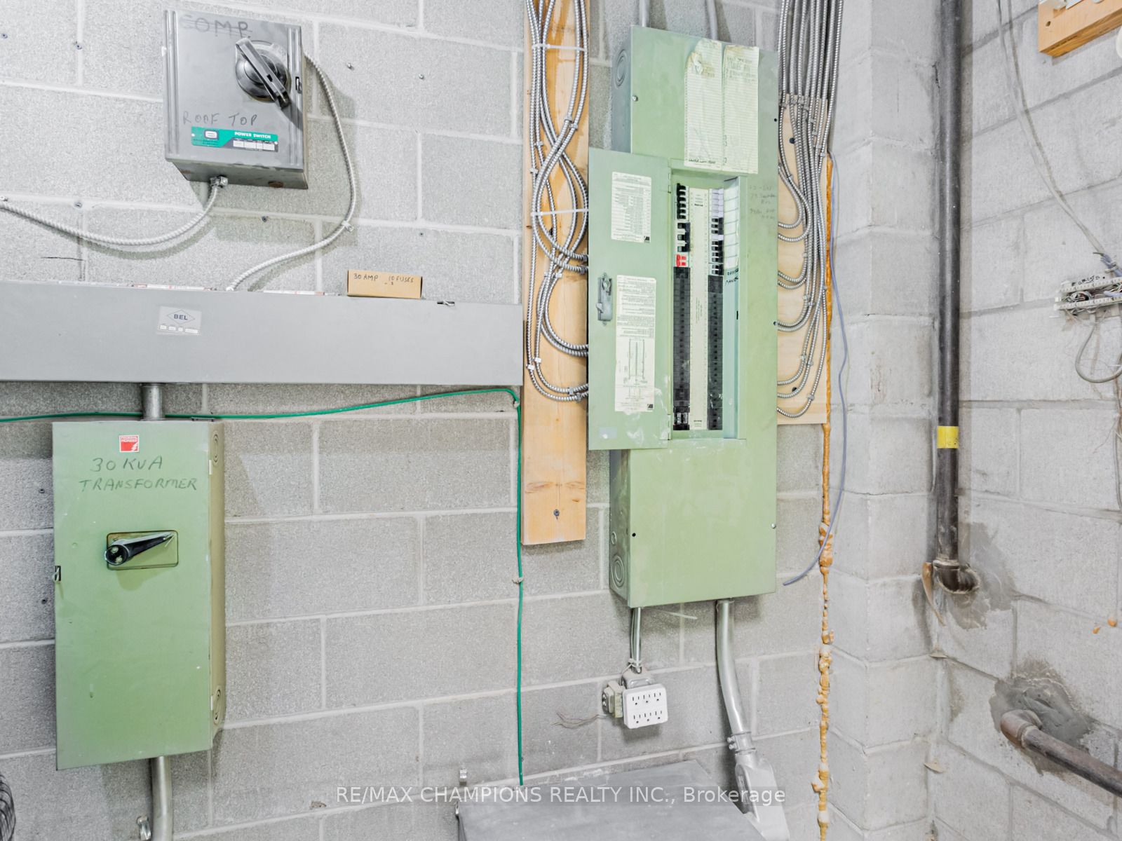 2565 Steeles Avenue E #26, Brampton Steeles Industrial