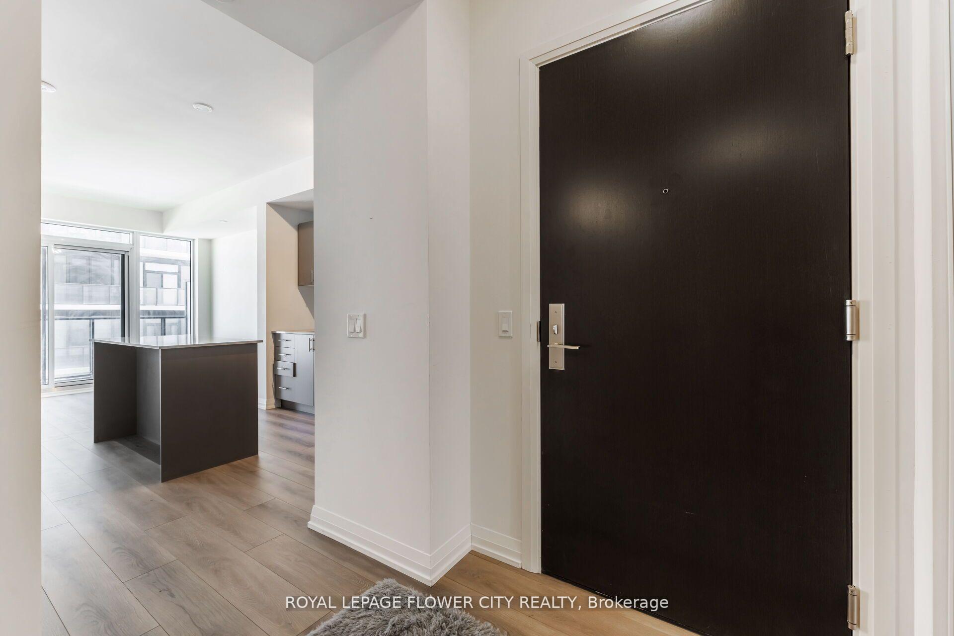 2 Bedrooms Condo at 9000 Jane, Vaughan For sale