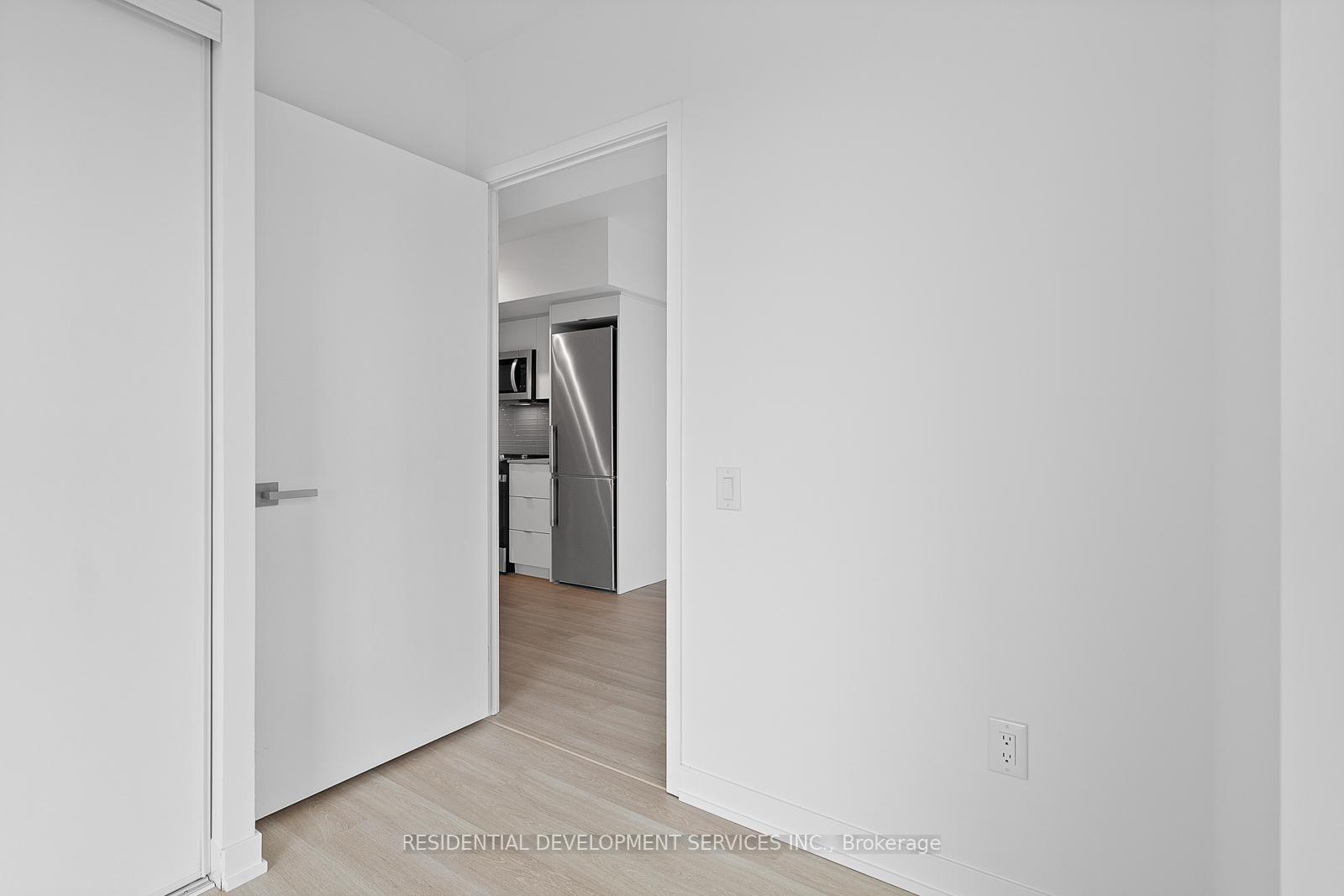 2 Bedrooms Condo at 500 Wilson,  Toronto For sale