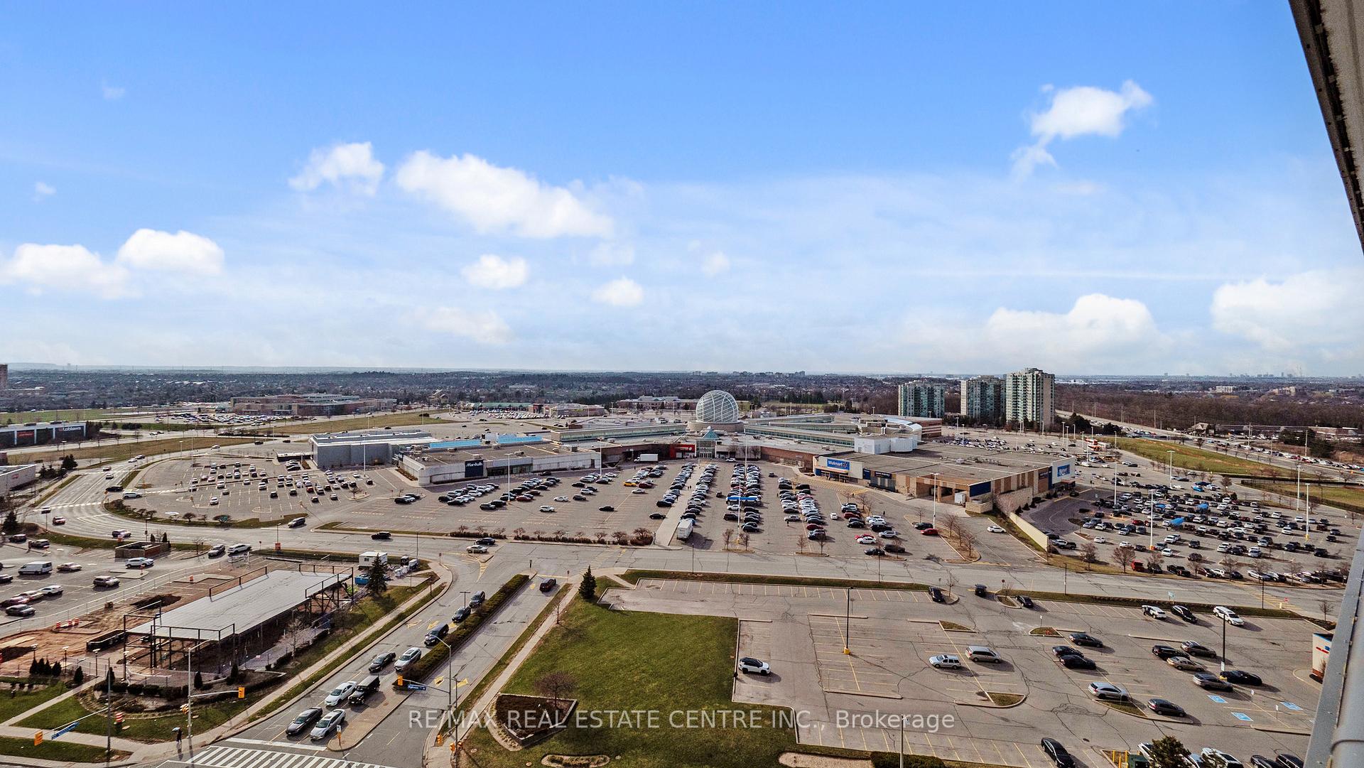 3 Bedrooms Condo at 4655 Metcalfe,  Mississauga For sale