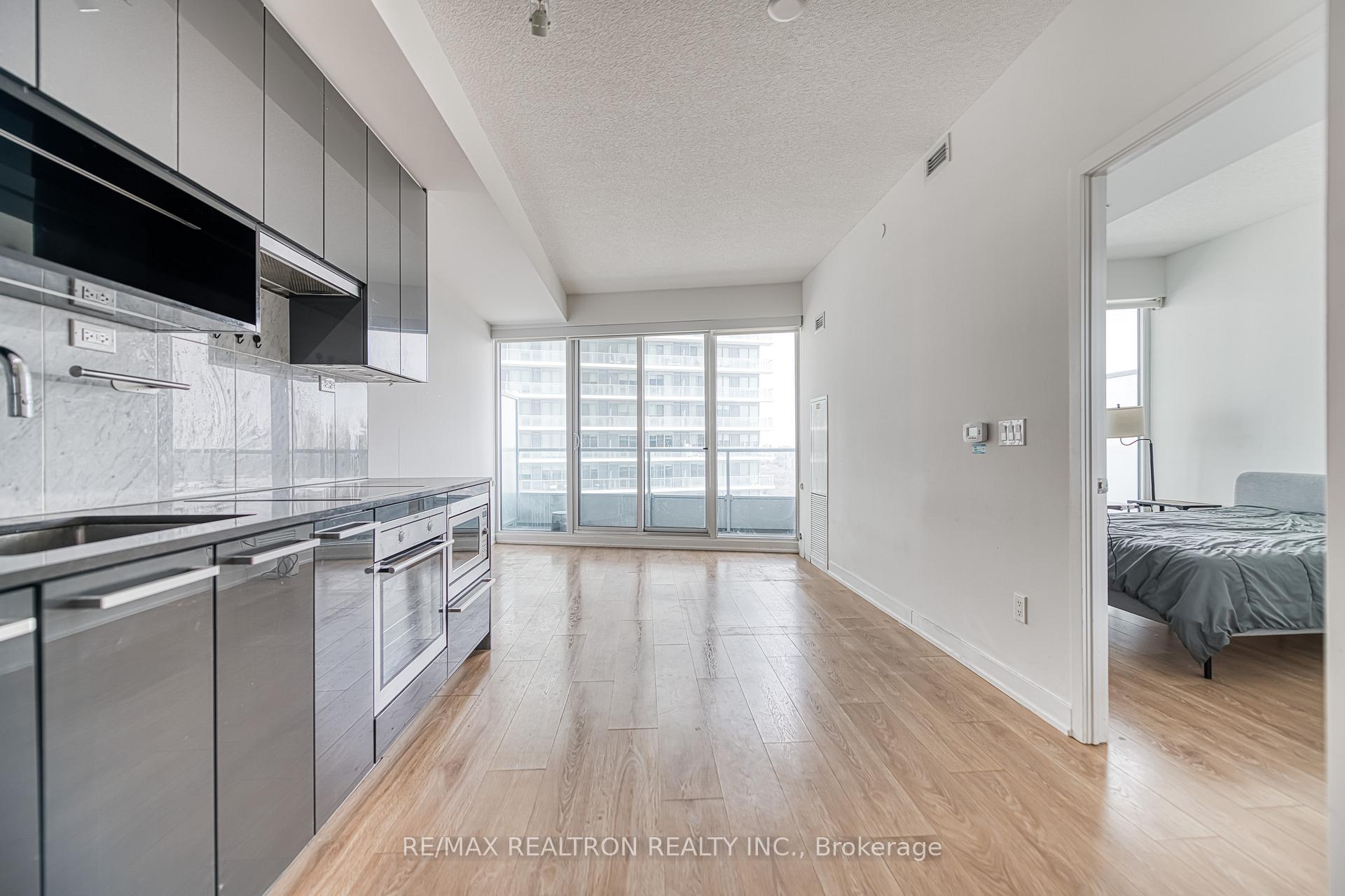 1 Bedroom Condo at 115 Mcmahon, Toronto For sale
