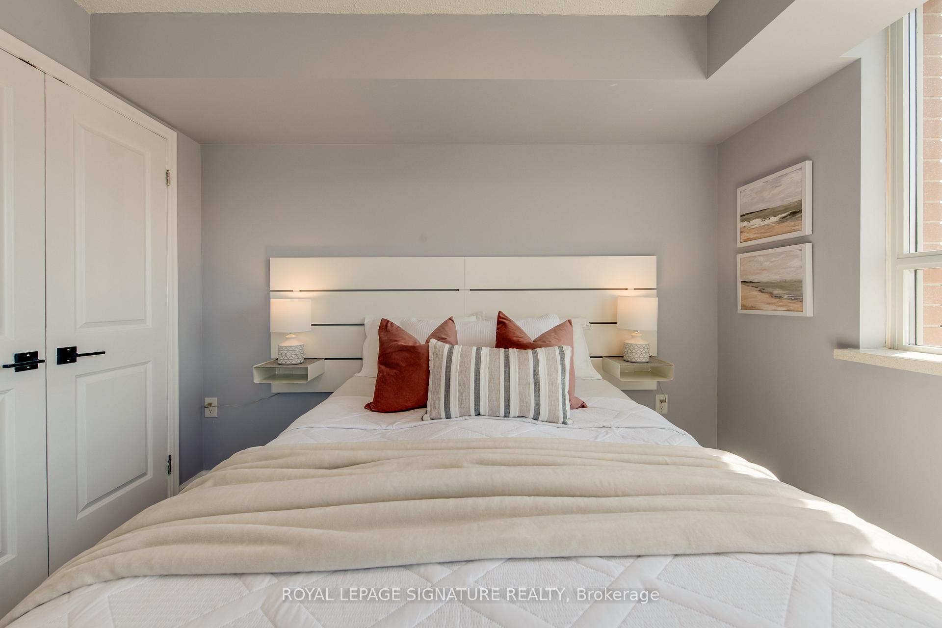 2 Bedrooms Condo at 125 Western Battery, Toronto For sale
